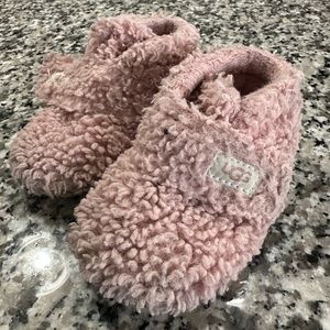 Ugg slippers